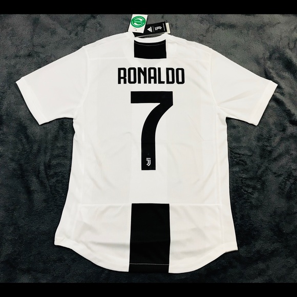 Juventus Ronaldo home short sleeve jersey SLIM FIT - Picture 2 of 4